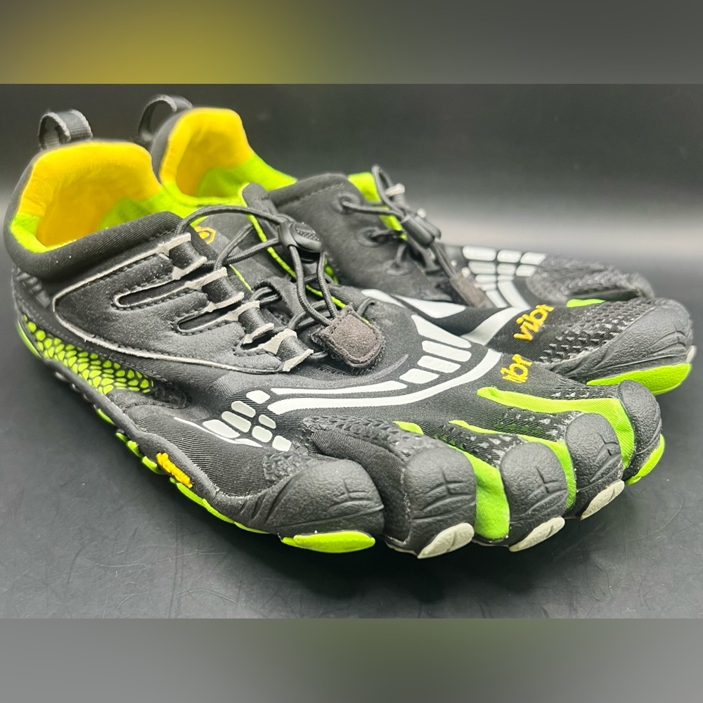 Vibram FiveFingers Black and Neon Green Footwear,‎ Men’s size:41